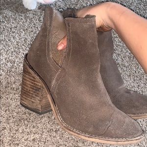 Steve Madden bootie